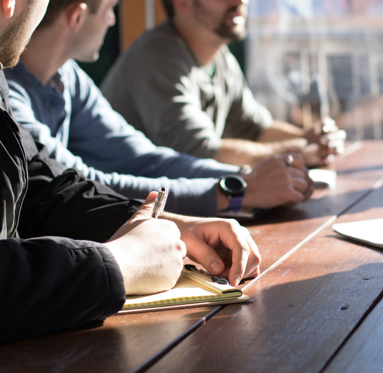 Réunion d'équipe dans un bureau